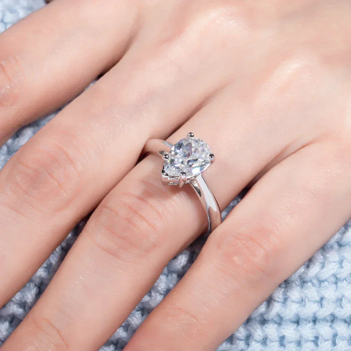 VVS1 2.5CT Pear Cut Engagement Ring