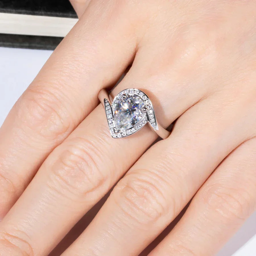 2.5 CT Pear Cut Moissanite Halo Engagement Ring