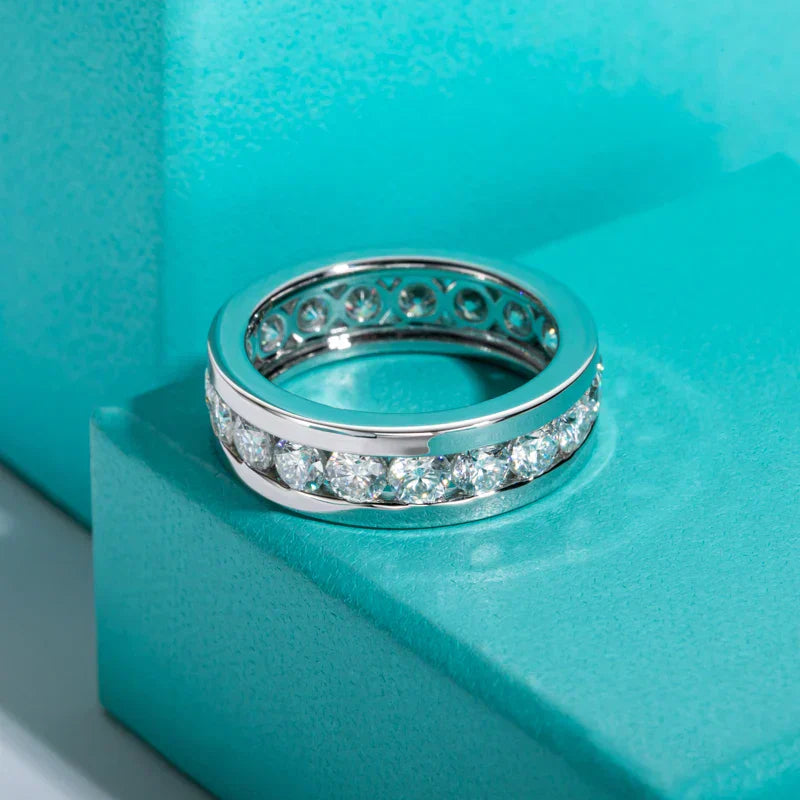 2.1 CTTW Moissanite Eternity Wedding Band