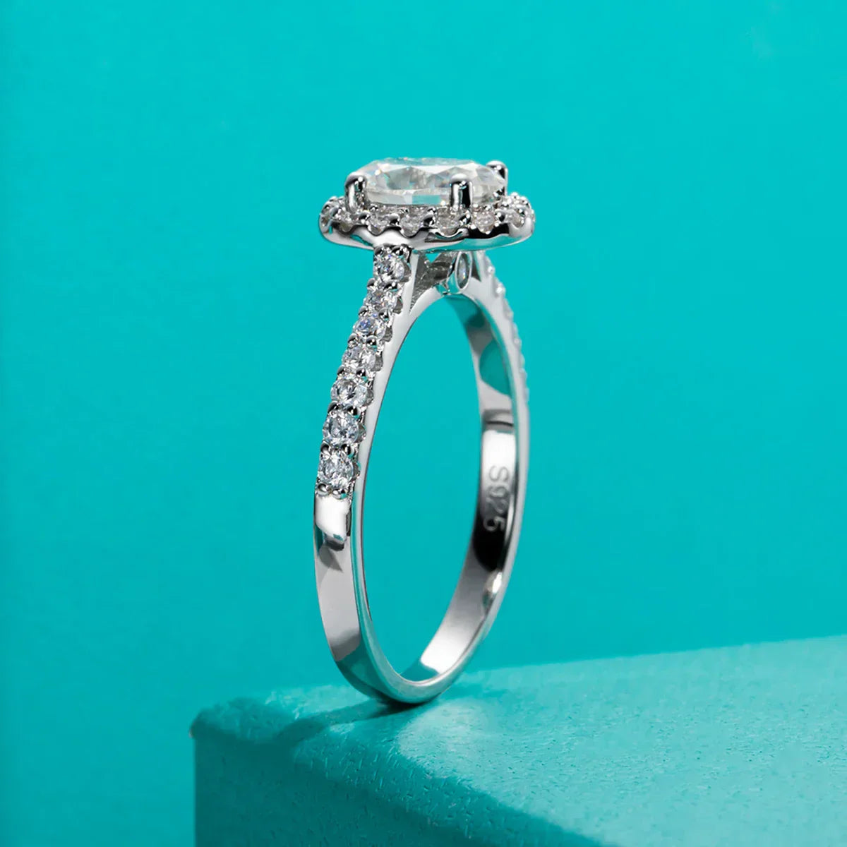1 CT Oval Cut Moissanite Halo Engagement Wedding Ring