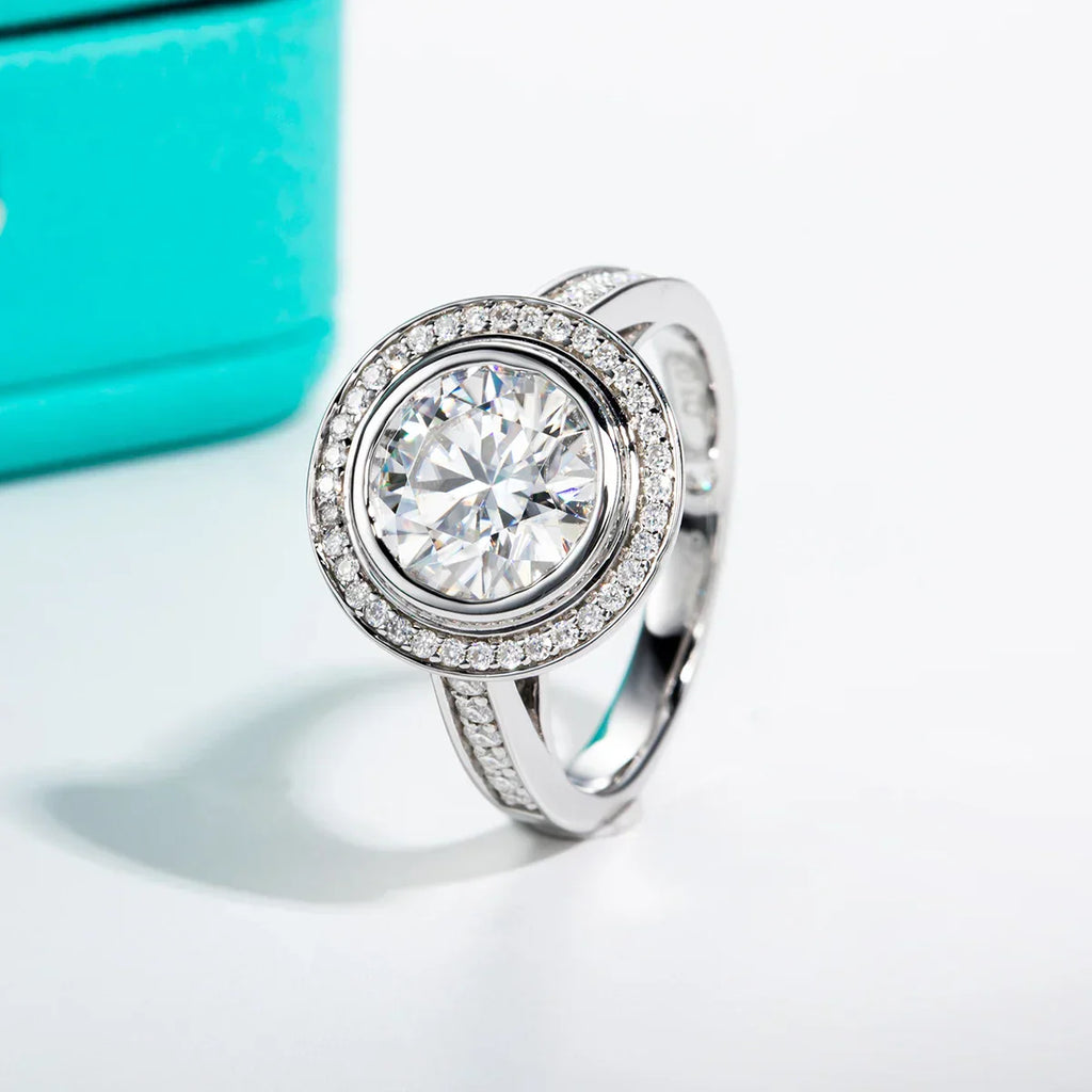 3 CT Round Cut Moissanite Halo Engagement Ring