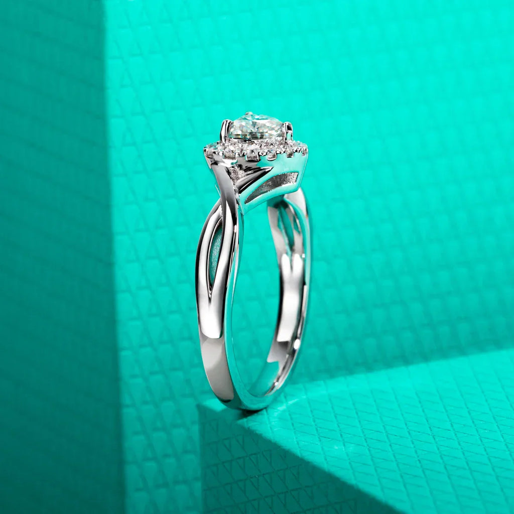 0.5 CT Heart Cut Infinity Moissanite Engagement Ring