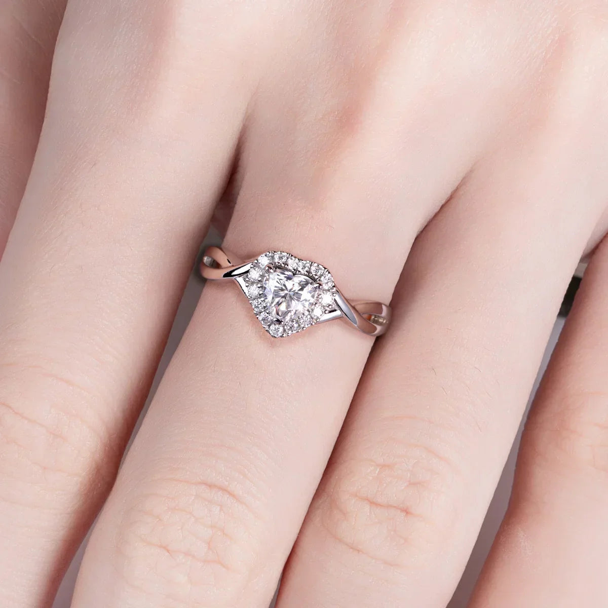 0.5 CT Heart Cut Infinity Moissanite Engagement Ring