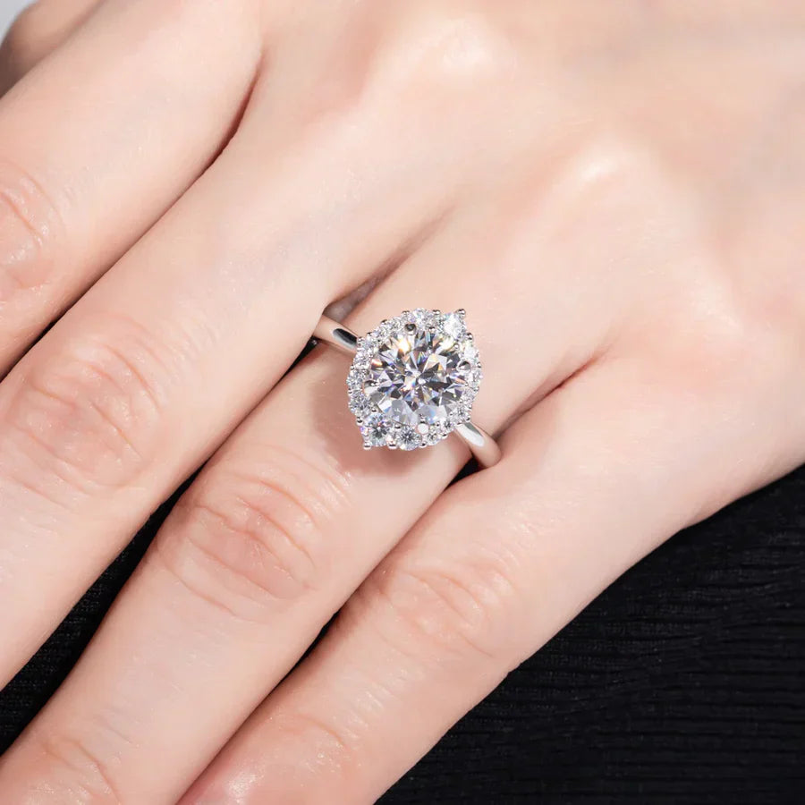 2CT Round Cut Moissanite Halo Engagement Ring