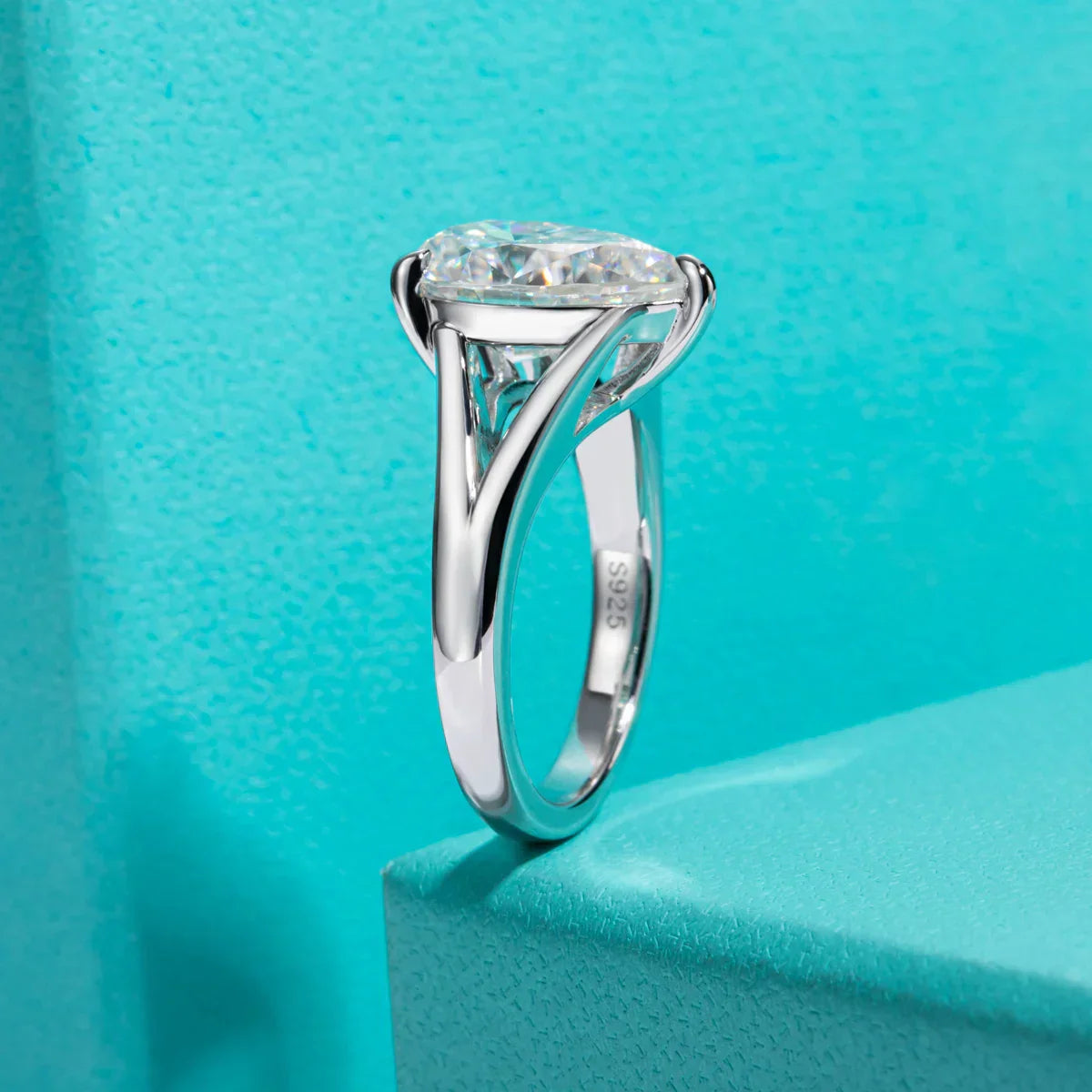 5 CT Pear Cut Moissanite Engagement Wedding Ring