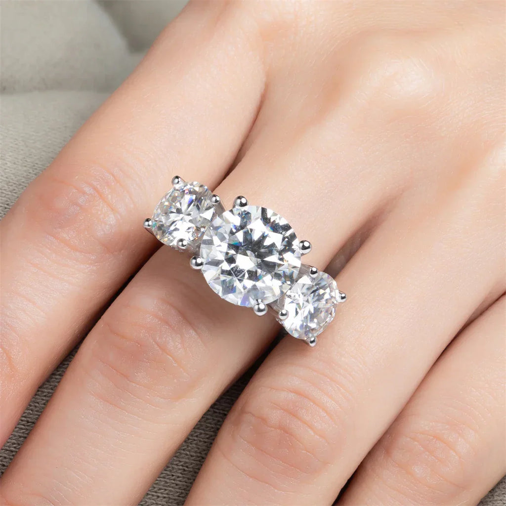 11CTTW Round Cut Moissanite Engagement Ring