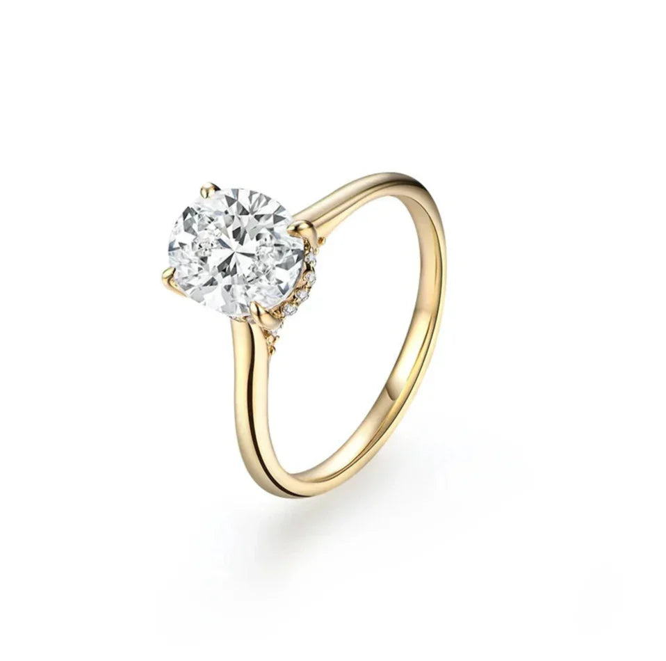 VVS1 2.5 CT Oval Cut Moissanite Engagement Ring