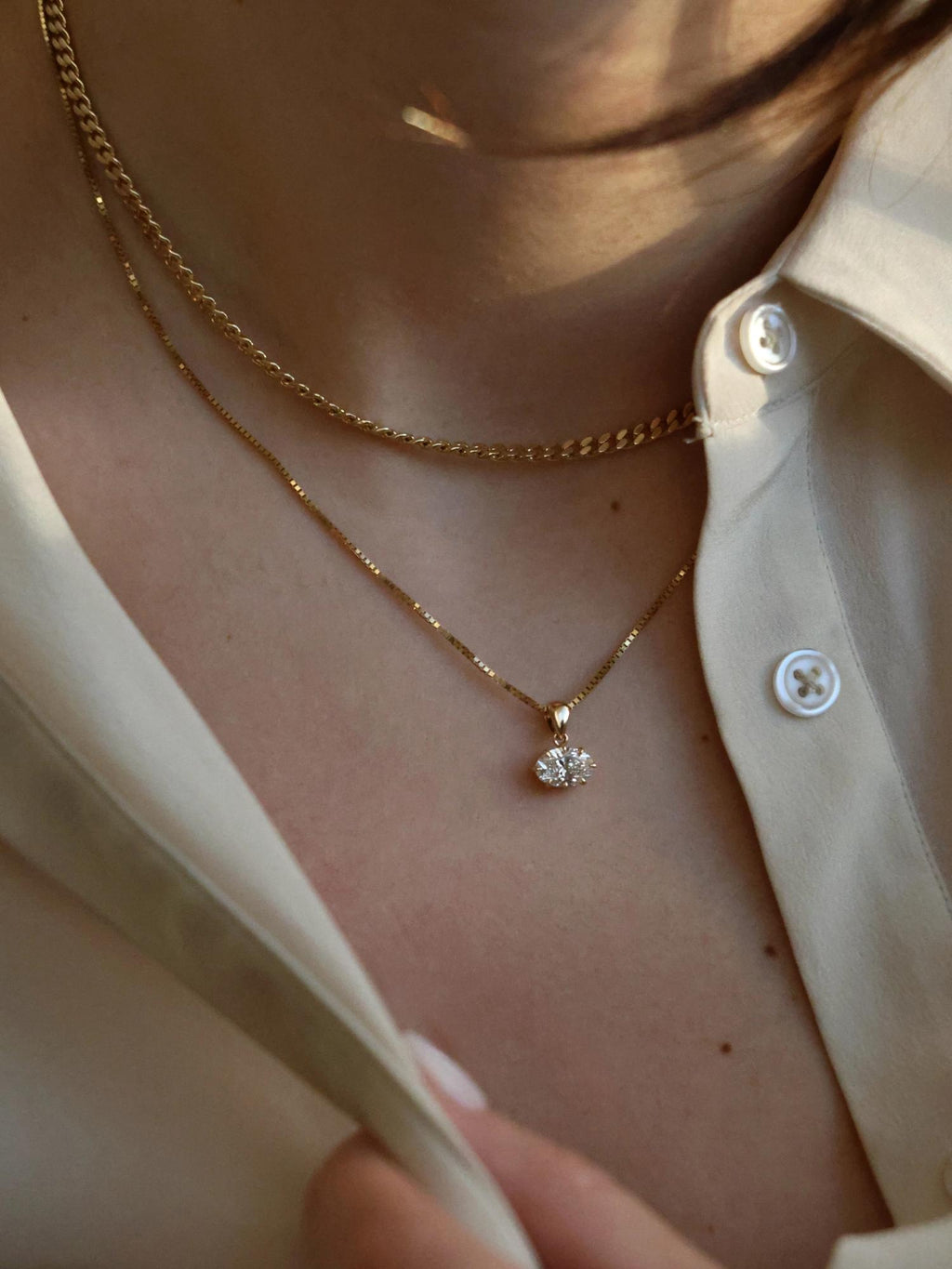 East-West Oval Cut Diamond Pendant Necklace | 18K Yellow Gold Pendent