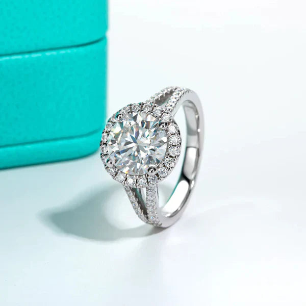 3 CT Round Cut Moissanite Halo Engagement Ring